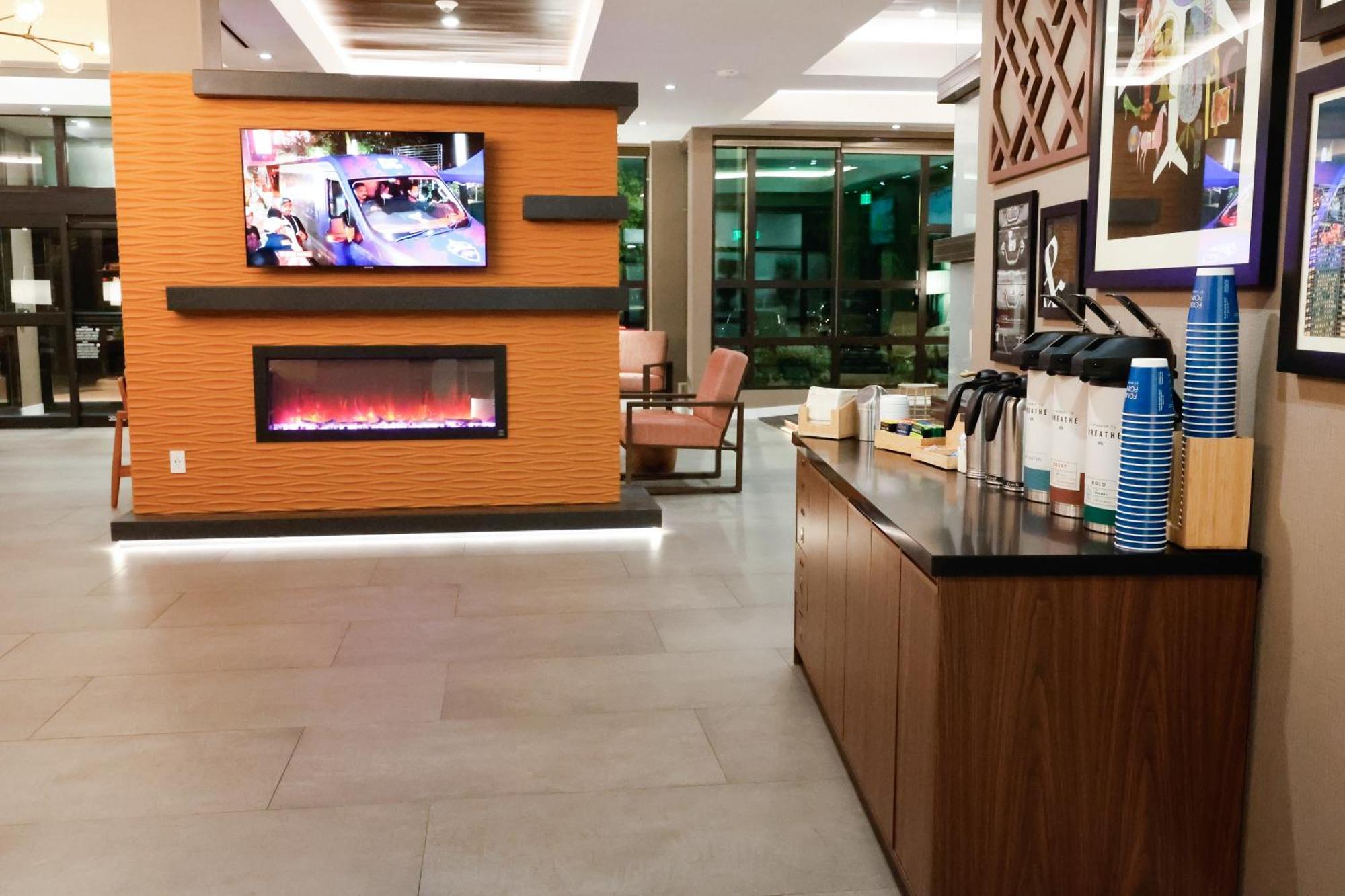 Four Points By Sheraton Austin Airport Exteriér fotografie