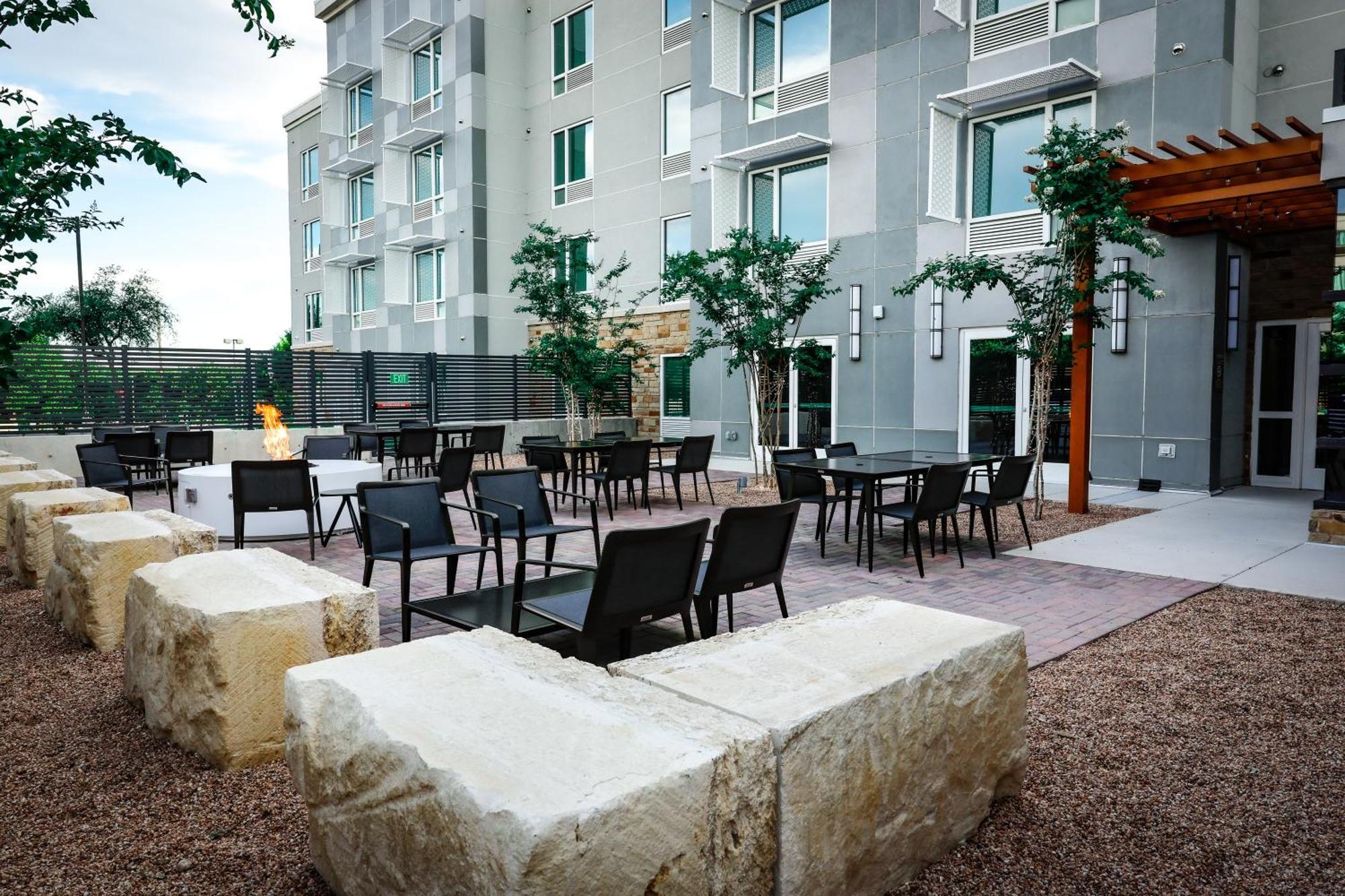 Four Points By Sheraton Austin Airport Exteriér fotografie